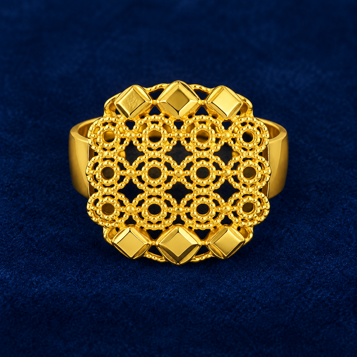 Rings collection piece